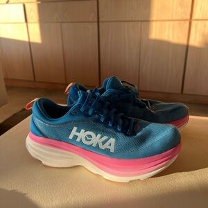 WOMEN'S HOKA ONE ONE BONDI 8 RUNNING SHOES